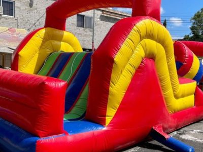 Renta de Inflable Obstáculos 8 mts
