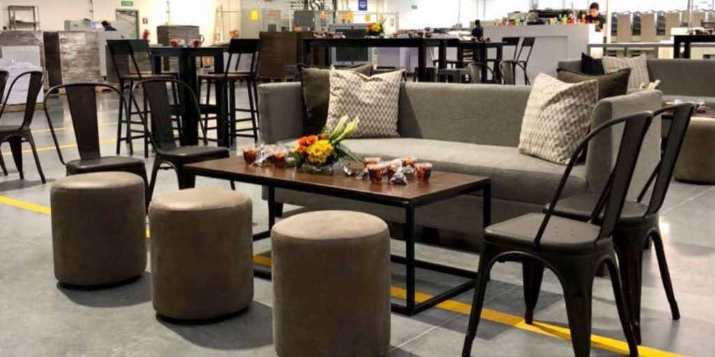 Renta de Mesa Rectangular Eventos