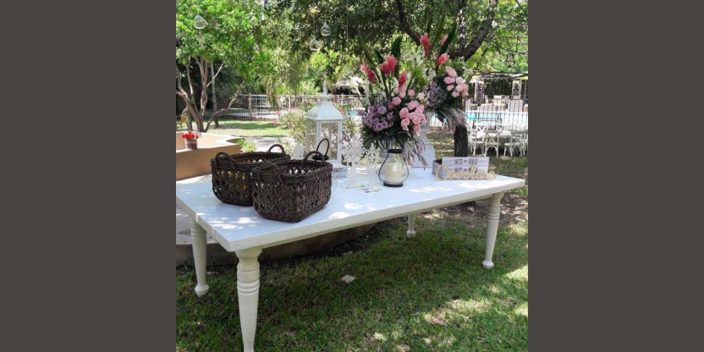 Renta de Mesa para Postres - Estilo Vintage