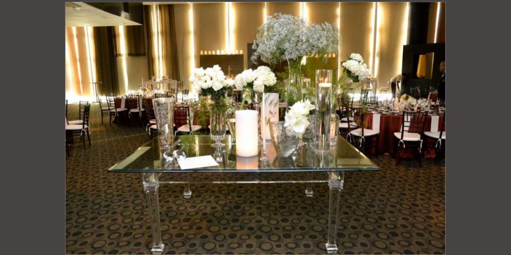 Renta de Mesa para Novios