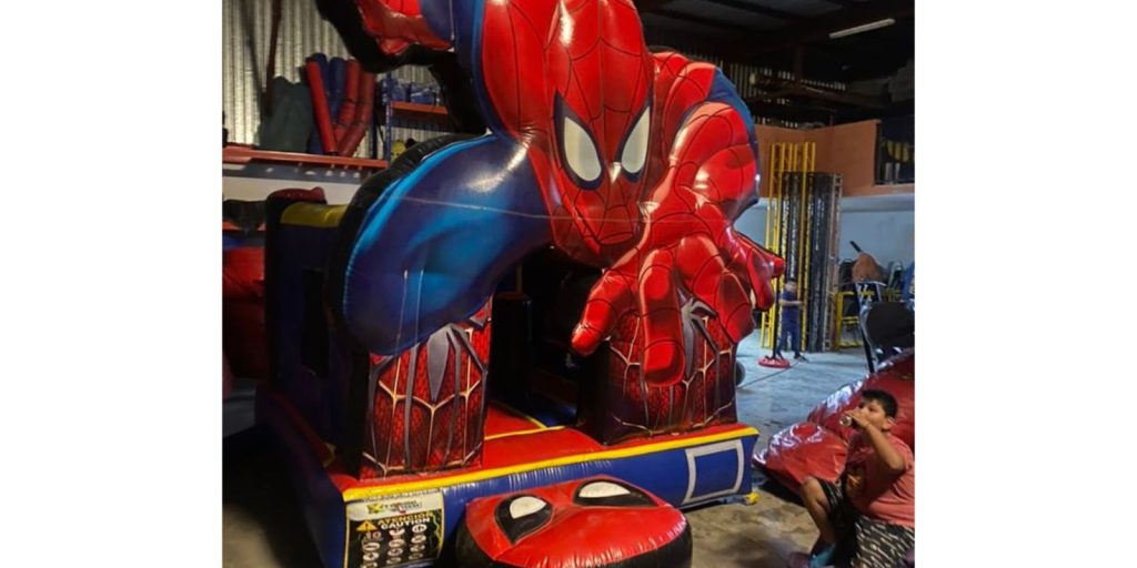 Renta de Inflable Spiderman 3D