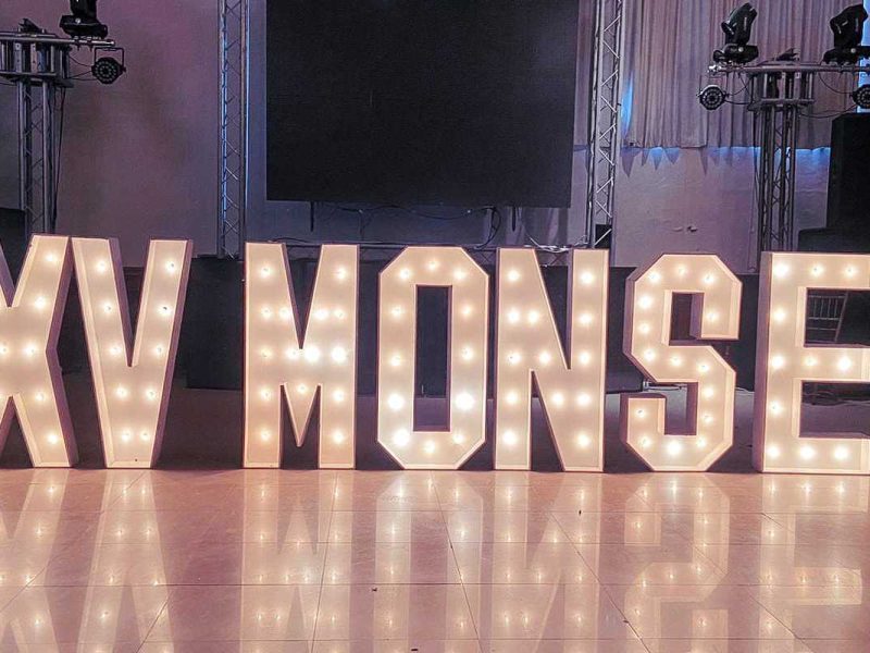 Renta Letras LED Gigantes