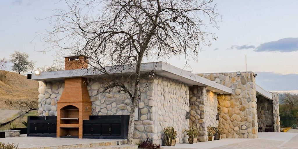 Hacienda Tres Lomas - Hangar Vista Lago