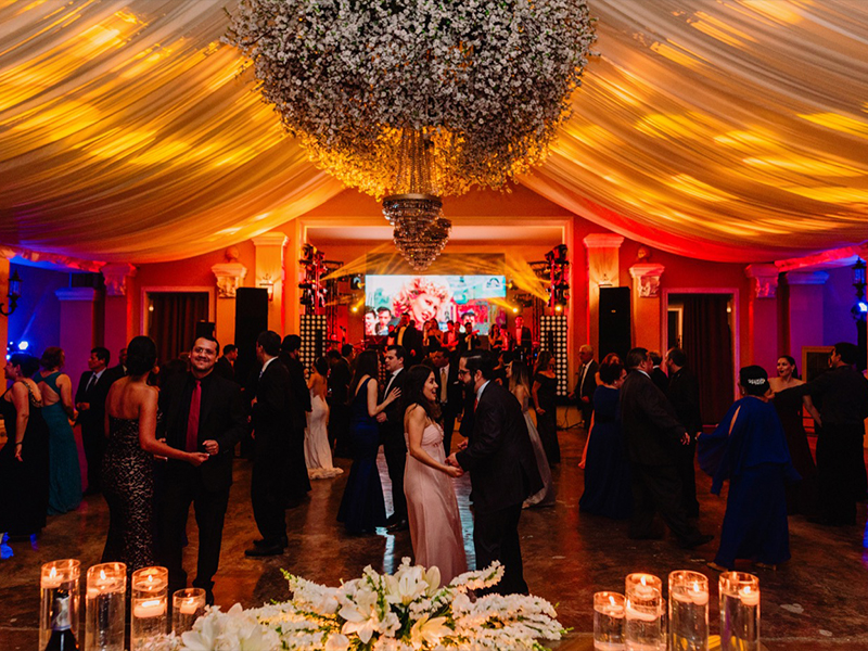 Las Nubes - Salón Jardin