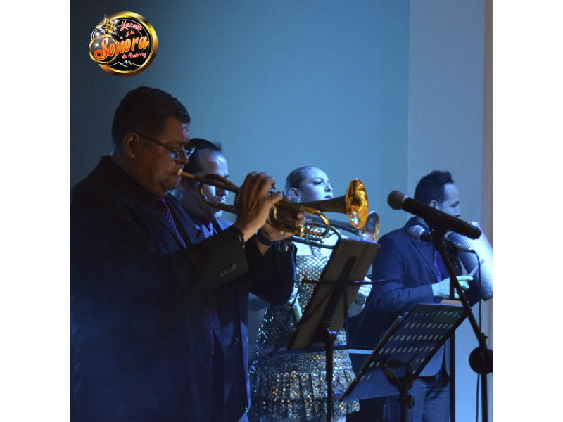 Yazmín Y Su Sonora