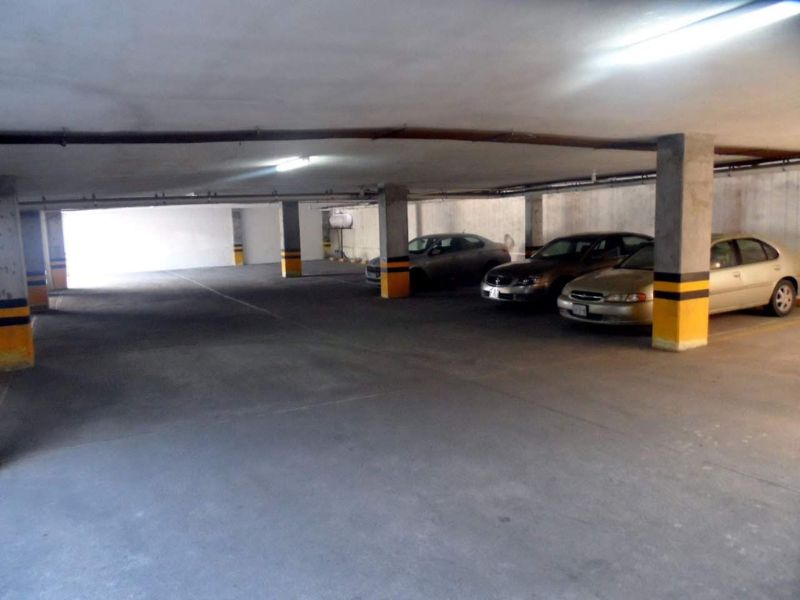 Salon & Karaoke Reverza Party