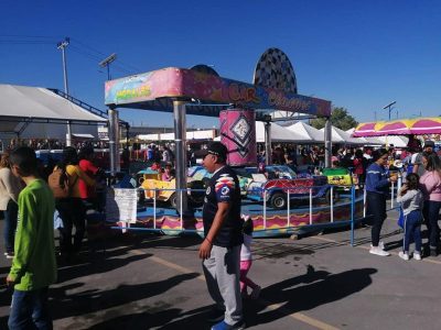 Renta de Juegos Mecánicos para niños Limosinas