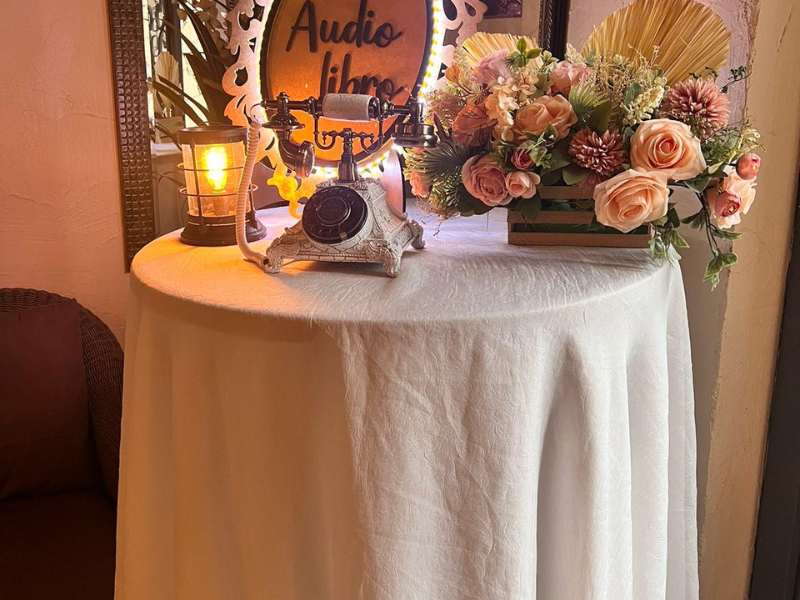 Cabina de Teléfono para Dejar Mensajes