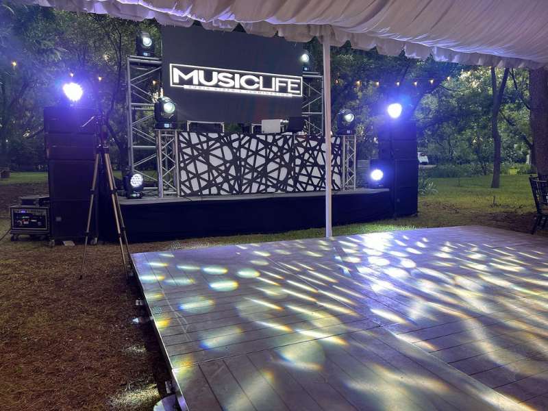 Paquete Todo Incluido Audio, Video e Iluminación XV años