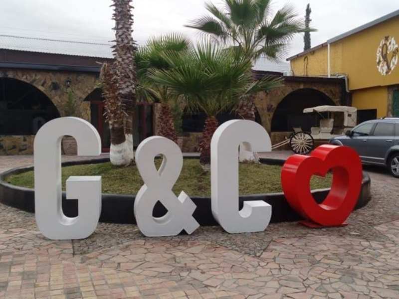 Renta Letras Gigantes