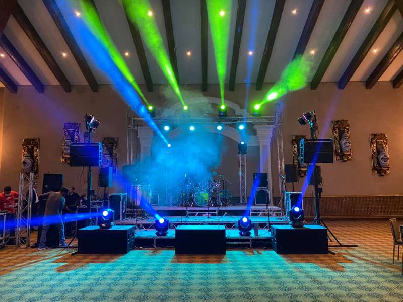 Paquete Música en Vivo e Iluminación