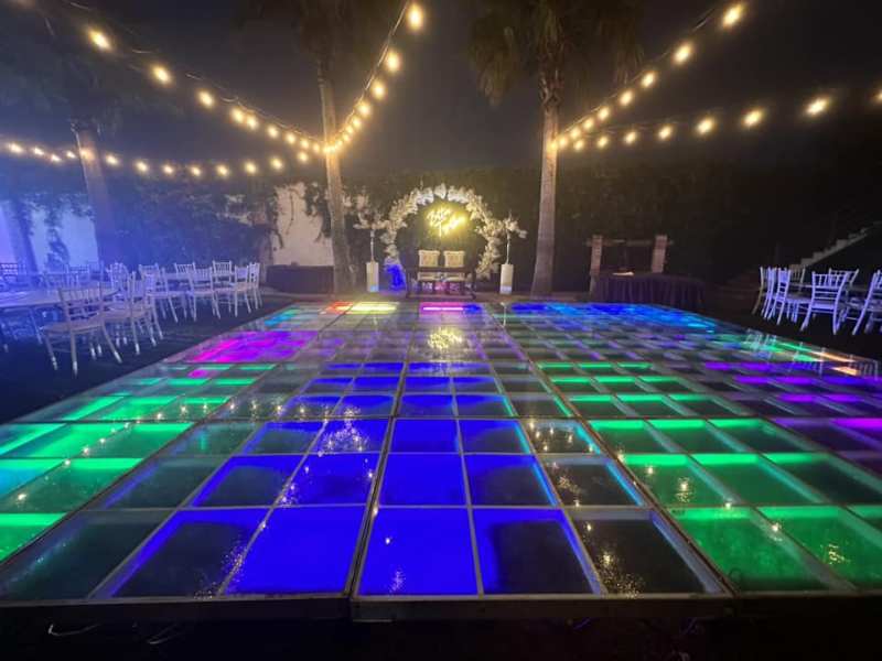 Paquete Pista,Audio,Iluminación y Animadores para Boda