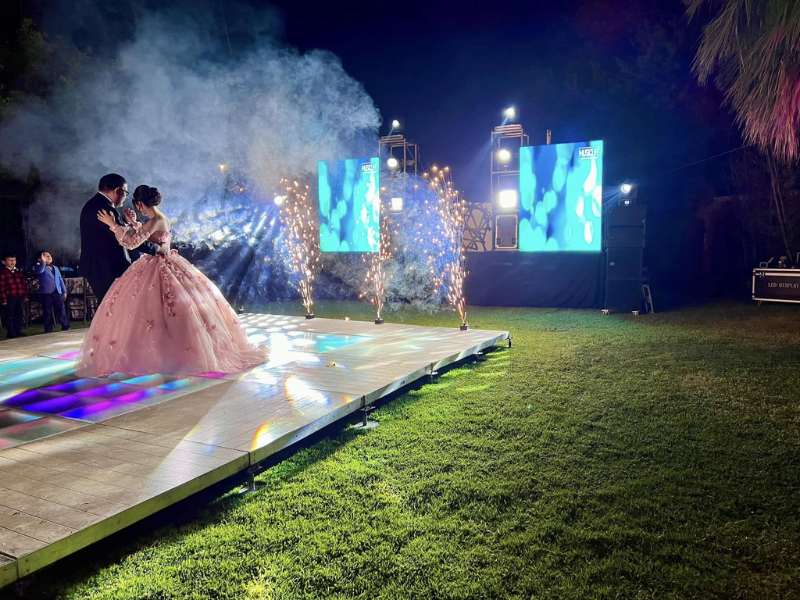 Paquete Música en Vivo y DJ