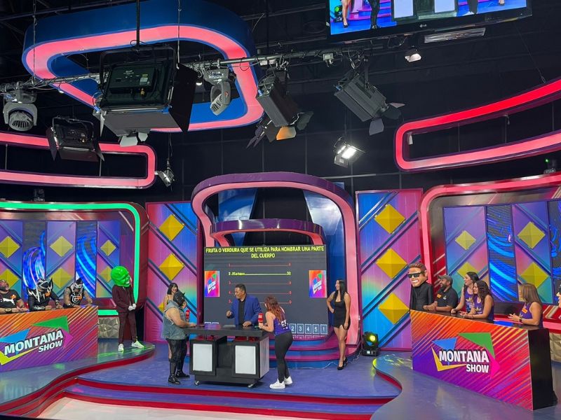 Producción y Show 100 Famosos Dijeron