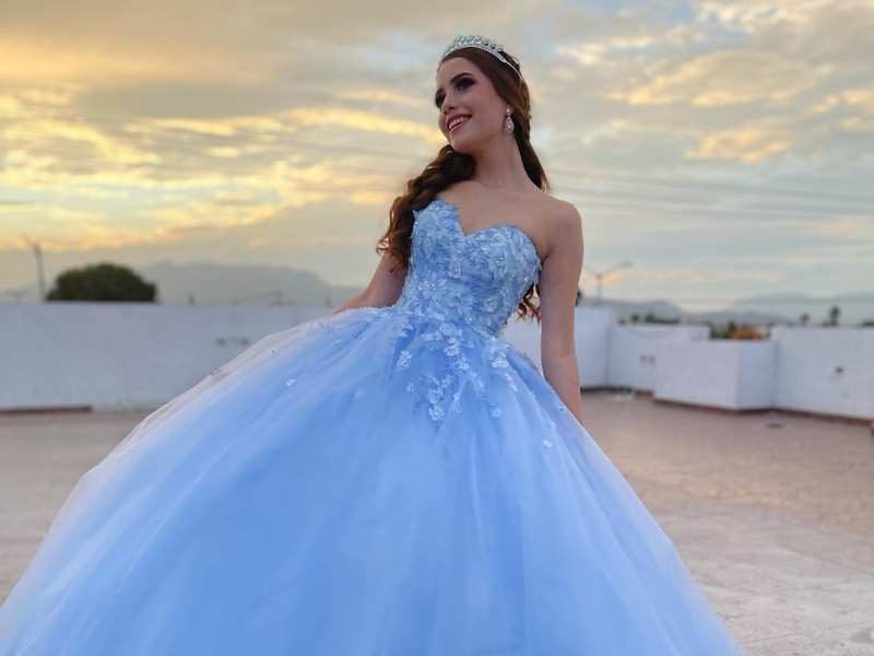 Renta de Vestidos XV años