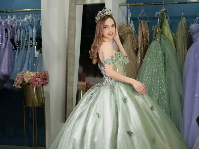 Renta de Vestidos XV años