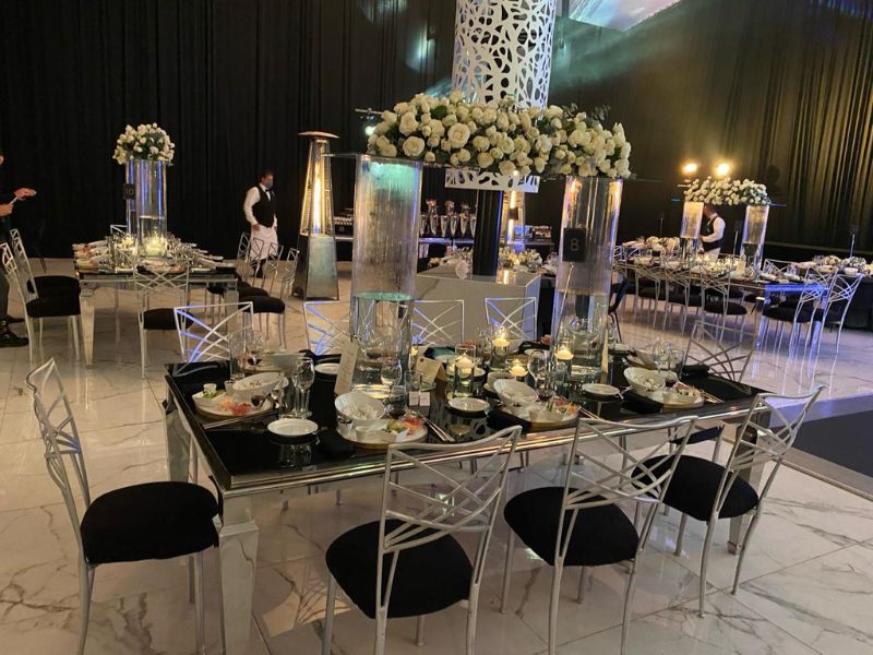 Renta de Mesas de Línea Krom para eventos