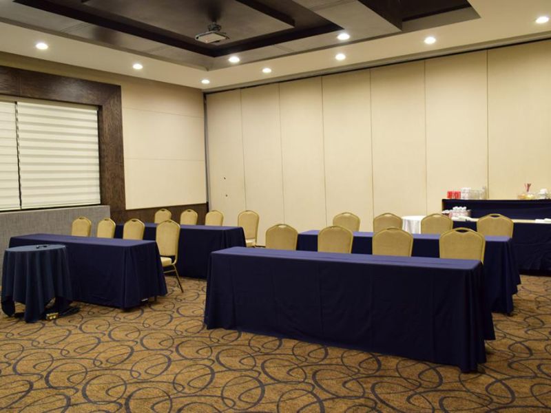 Renta de Salón Canadá para posadas en Cintermex