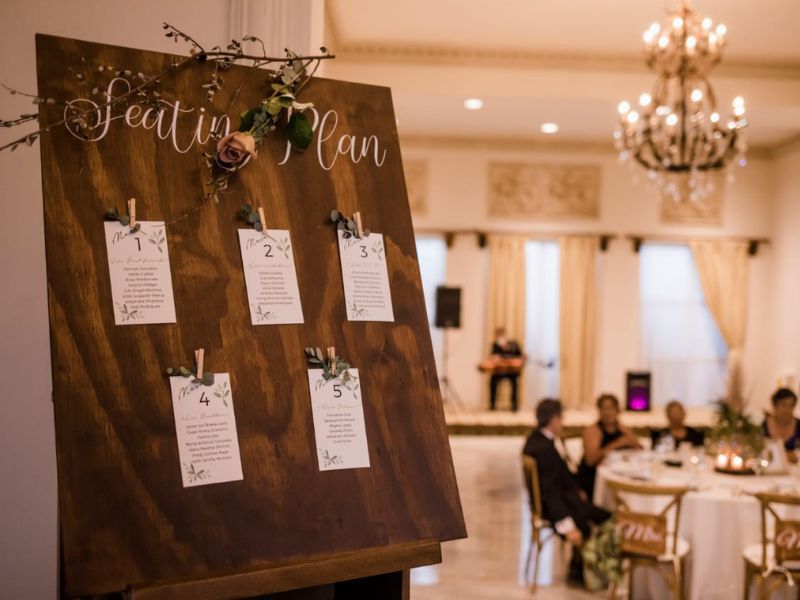 Las Nubes - Salón Lunas