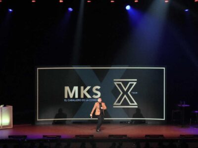 Mike Salazar el caballero de la comedia