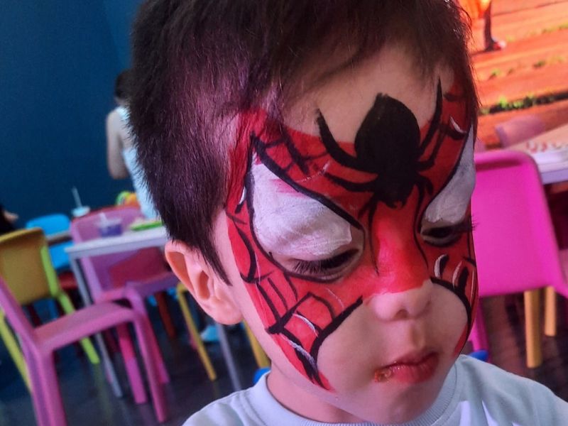 Pinta caritas para eventos